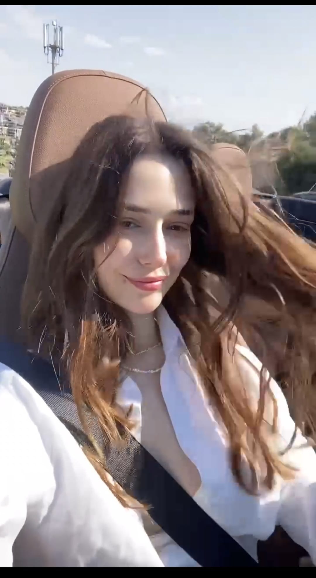 CAN KIZILTUĞ İLE AFRA KARAGÖZ’DEN ALAÇATI’DA AŞK TURU