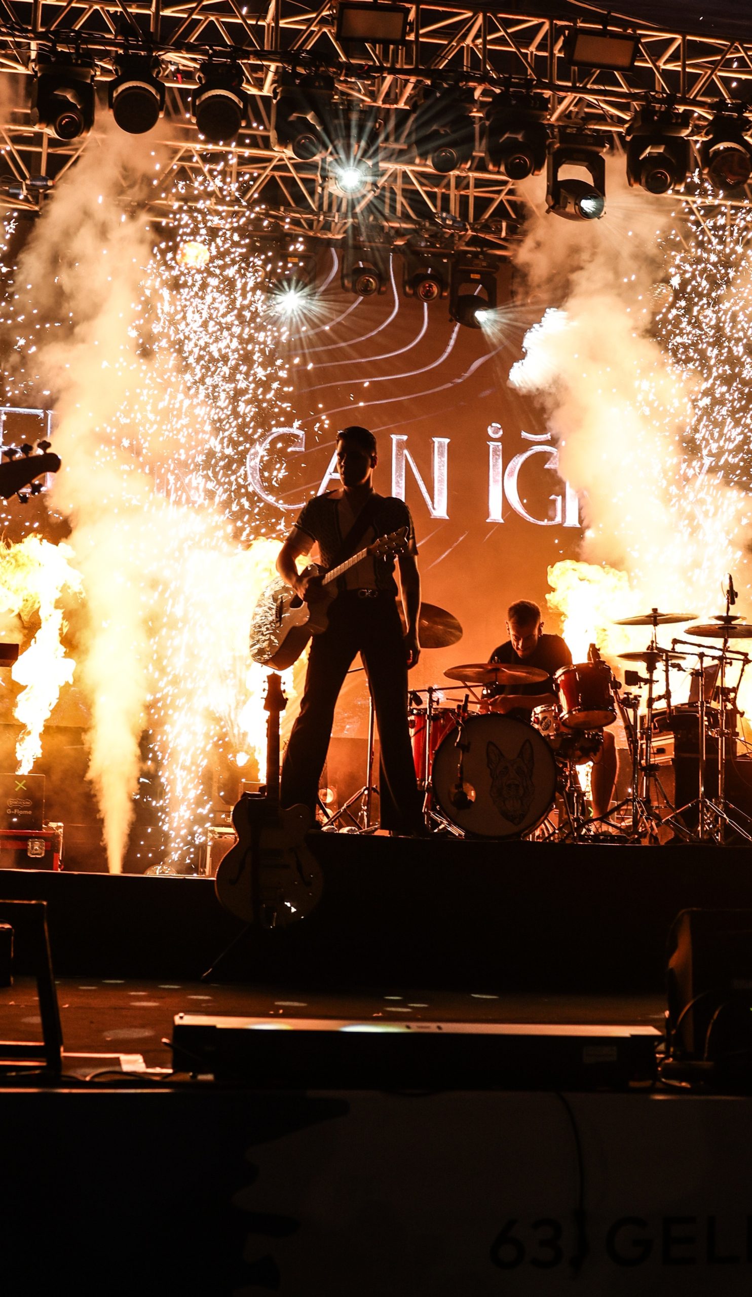 Konserde Minik Hayranlarına Sürpriz