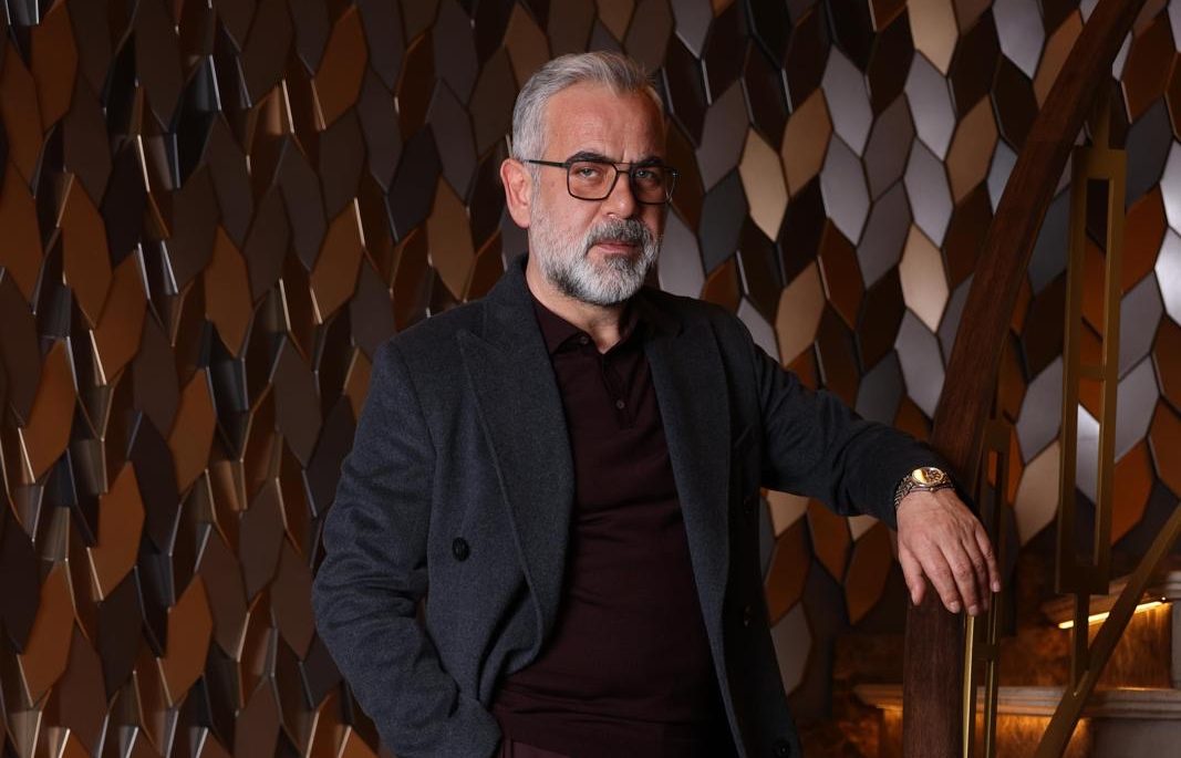 Yurdaer Okur, Ekranlara dört bir koldan geliyor…