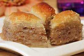 Helin Nazlı Çoban Yazdı: Köyümden Sofralara Bademli Baklava Lezzeti