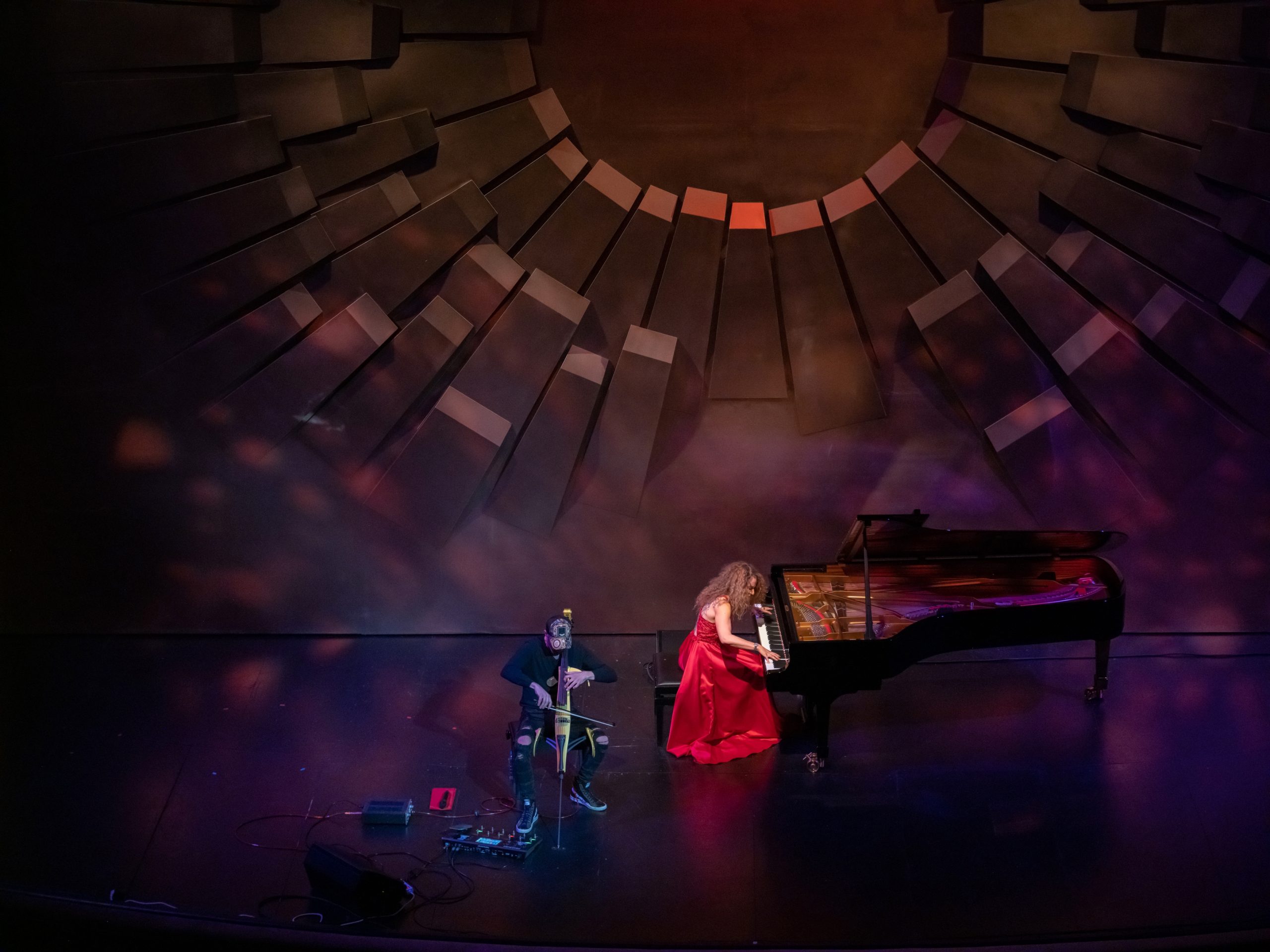 AVRUPA SAHNELERİNİ BÜYÜLEYEN İTALYAN İKİLİ TEK GECELİK ÖZEL BİR KONSER İÇİN İSTANBUL’A GELİYOR