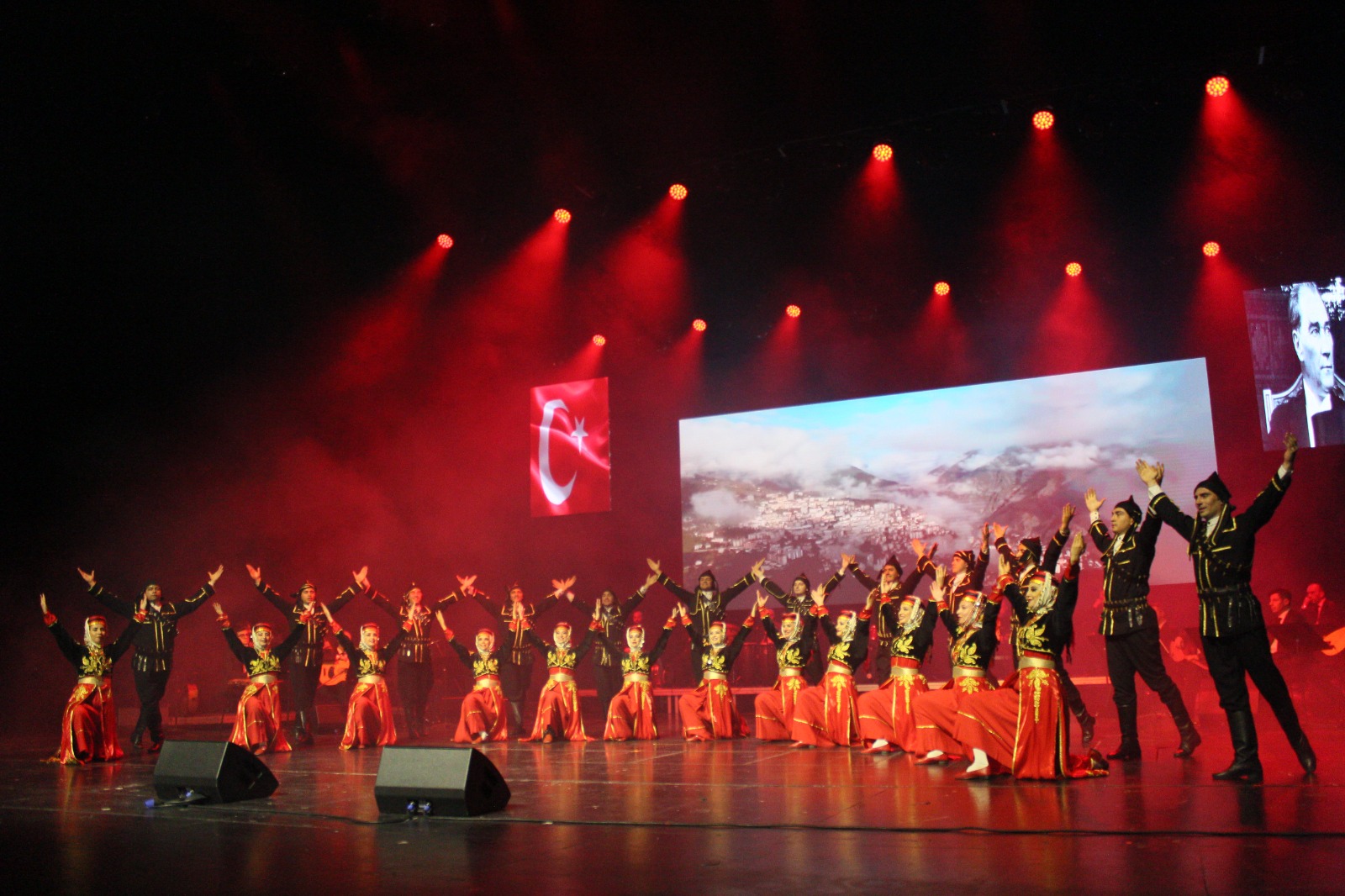 BİR MİLLETİN SESİ, IŞIĞIN YOLUNDA 90 YIL