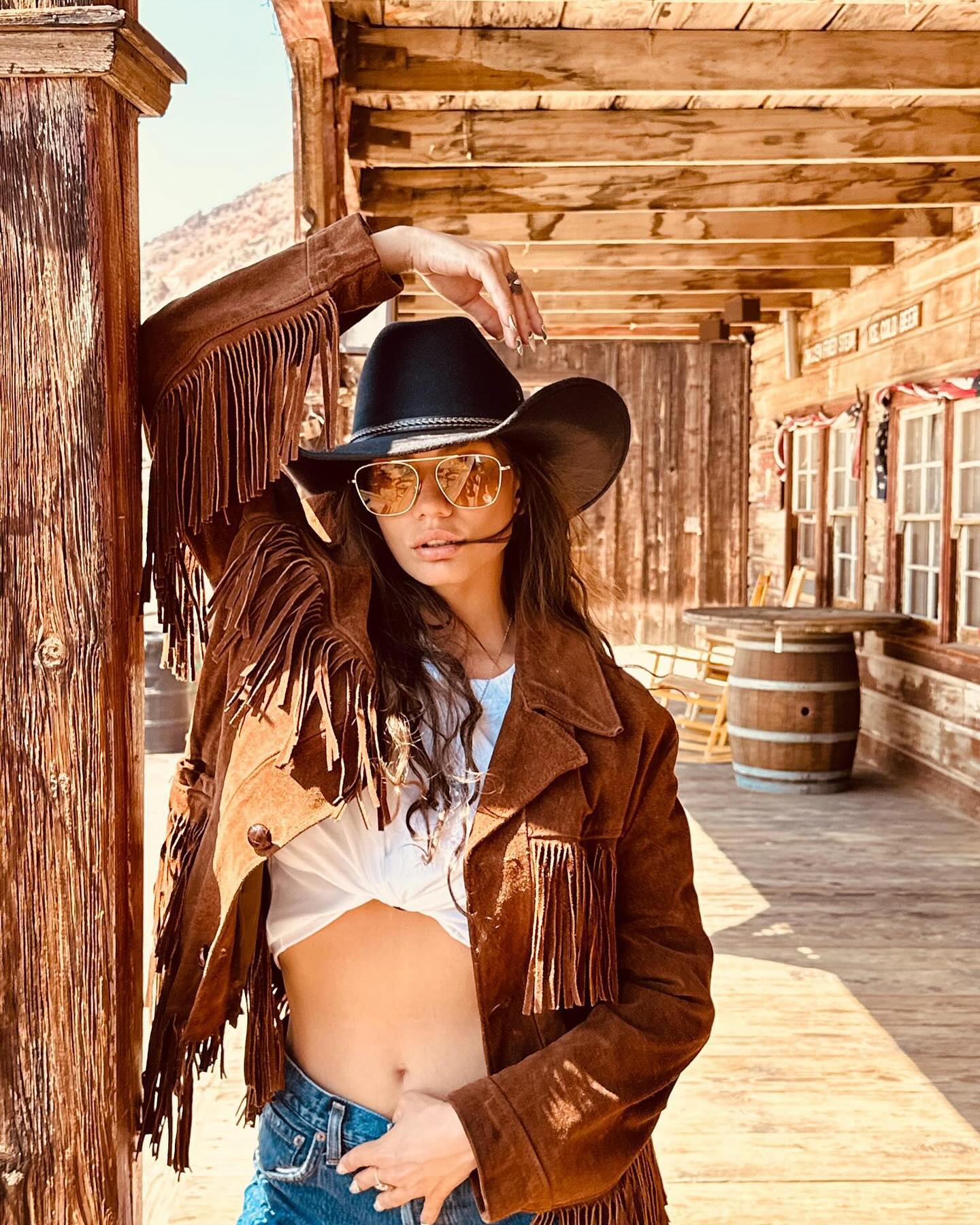 DEMET ÖZDEMİR DETAYI BÜYÜK İLGİ GÖRDÜ