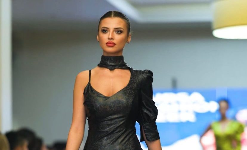MODA DÜNYASININ YENİ MARKASI SUCCESSO DEFİLESİ BÜYÜLEDİ