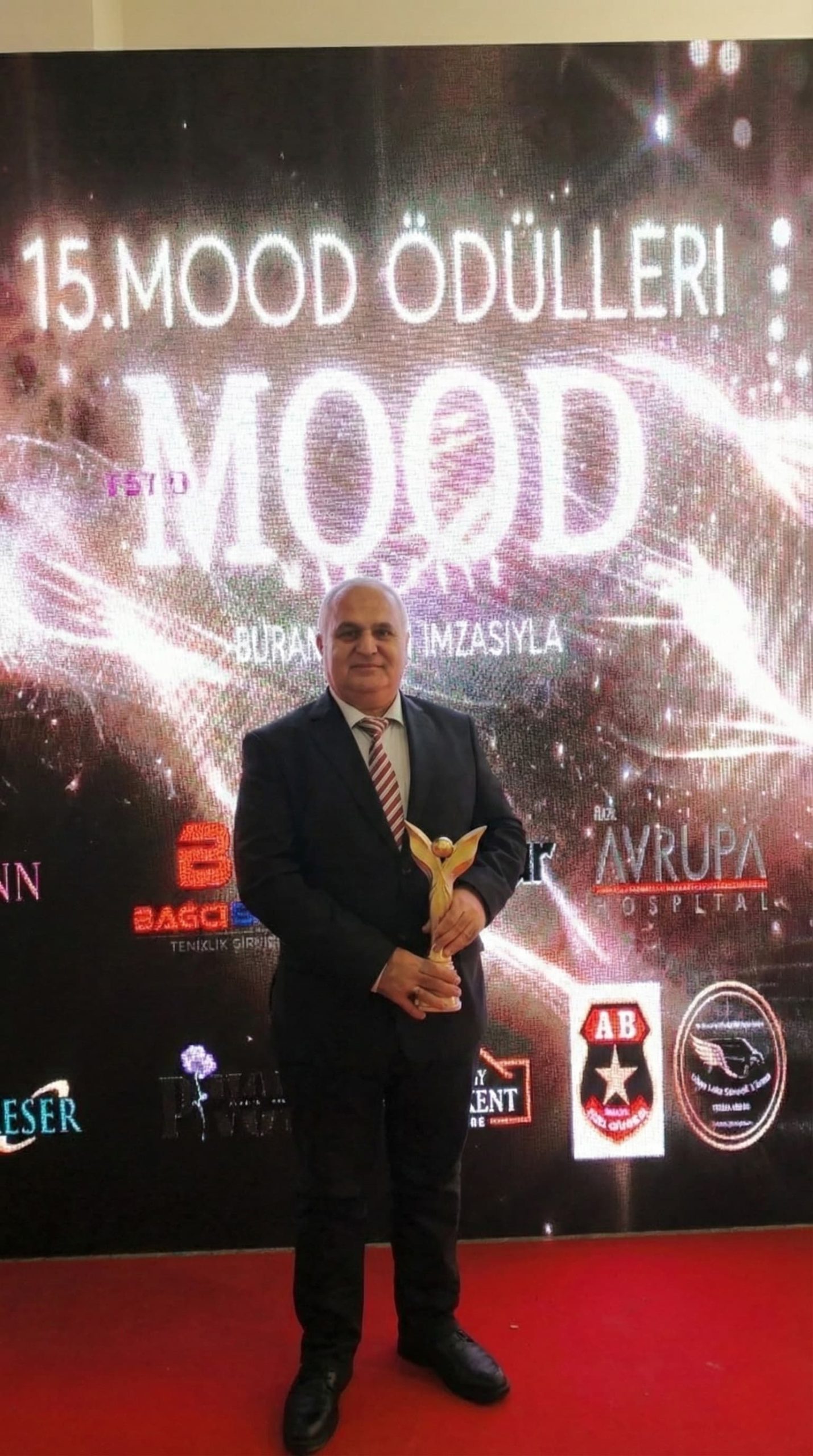 Sağlık Yönetiminde Güven ve Liderlik Hamza Oğur’la Öne Çıkıyor