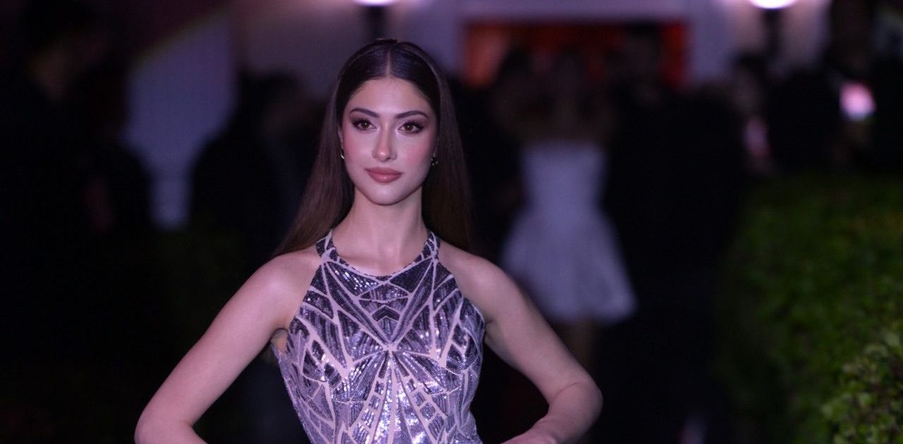 Ceyda Bertan İlk Defilesinde Işığıyla Göz Kamaştırdı