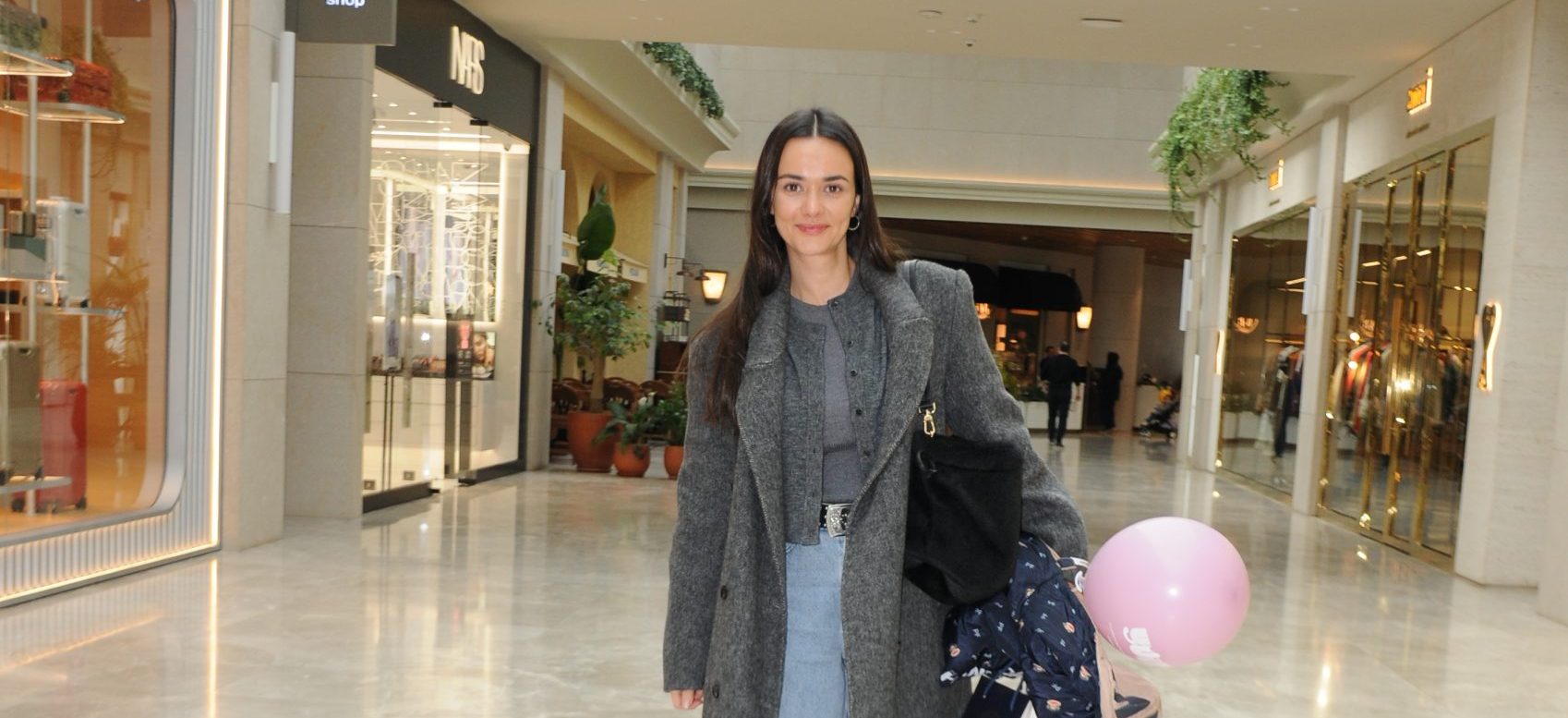 SETTE AĞLIYORUZ DA GÜLÜYORUZ DA