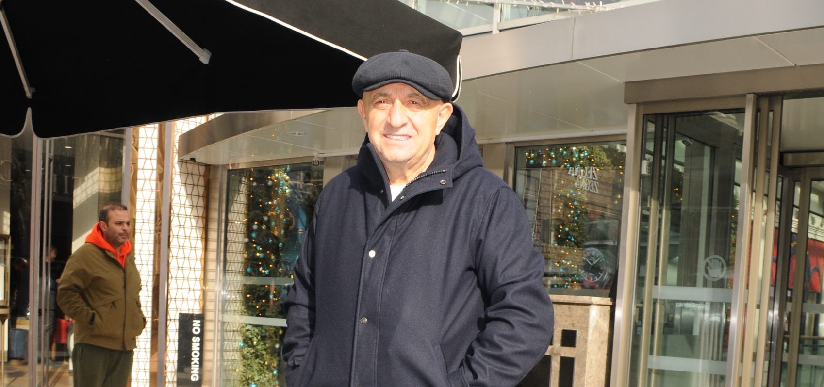 DOSTLARIYLA HASRET GİDERDİ