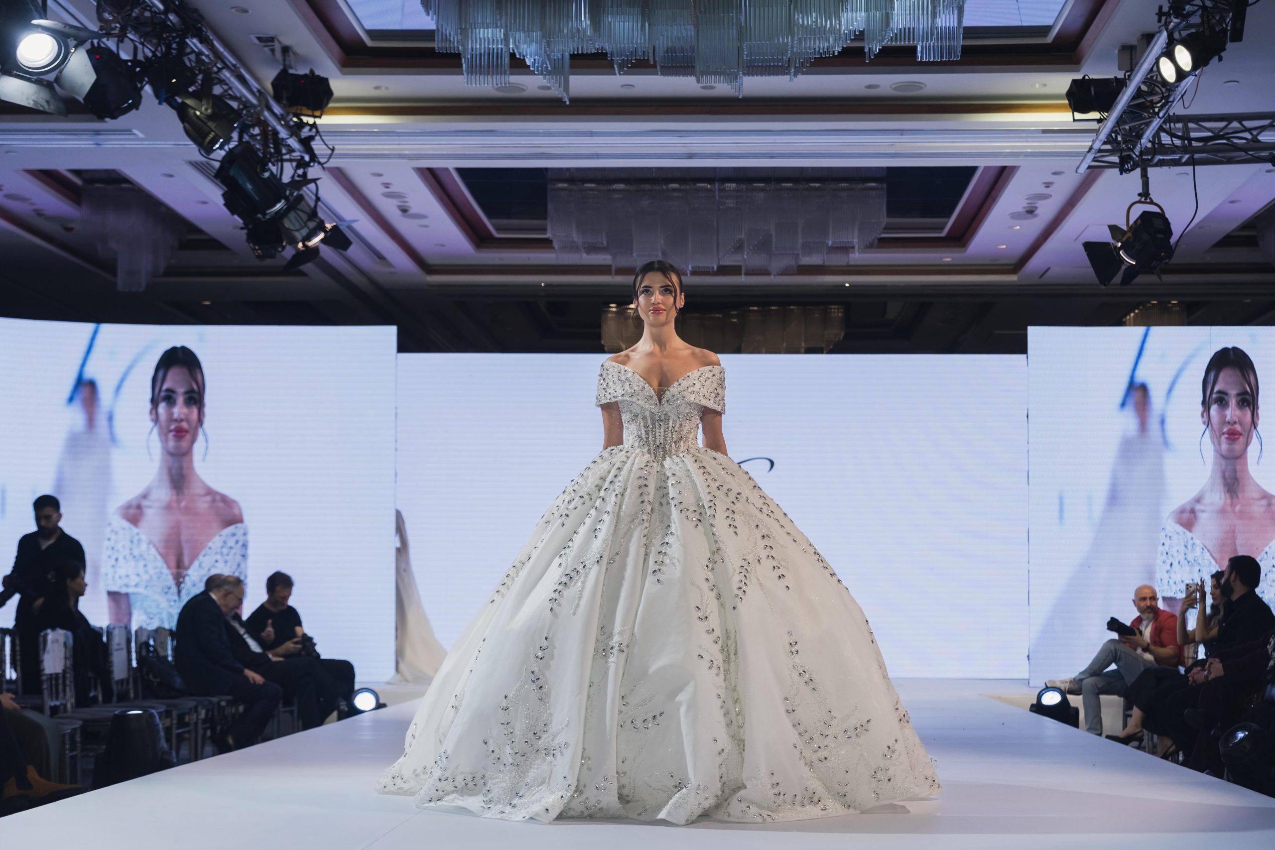 Türkiye Güzeli Başak Al’dan Masalsı Gelinlik Şöleni