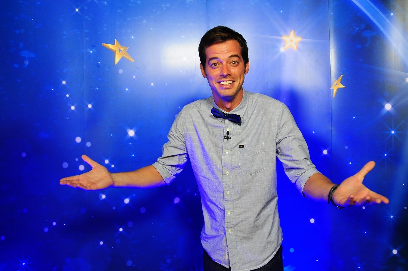 Alp Kırşan Kimdir? Kaç Yaşında, Nereli, Boyu Kaç, Eşi Kim? Hangi Dizilerde ve Programlarda Yer Aldı? Alp Kırşan’ın Hayatı ve Kariyeri