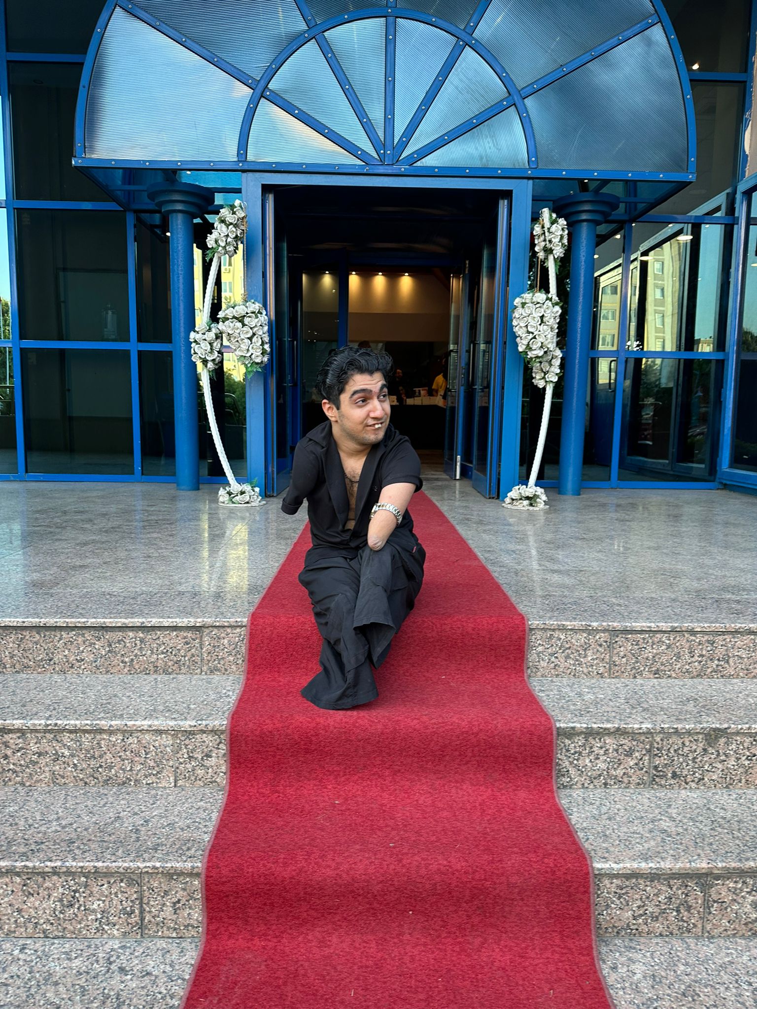 ENGELLERİ AŞAN FENOMEN RAMAZAN ATEŞ: SOSYAL MEDYADA ZİRVEYE YÜRÜYEN İLHAM HİKÂYESİ