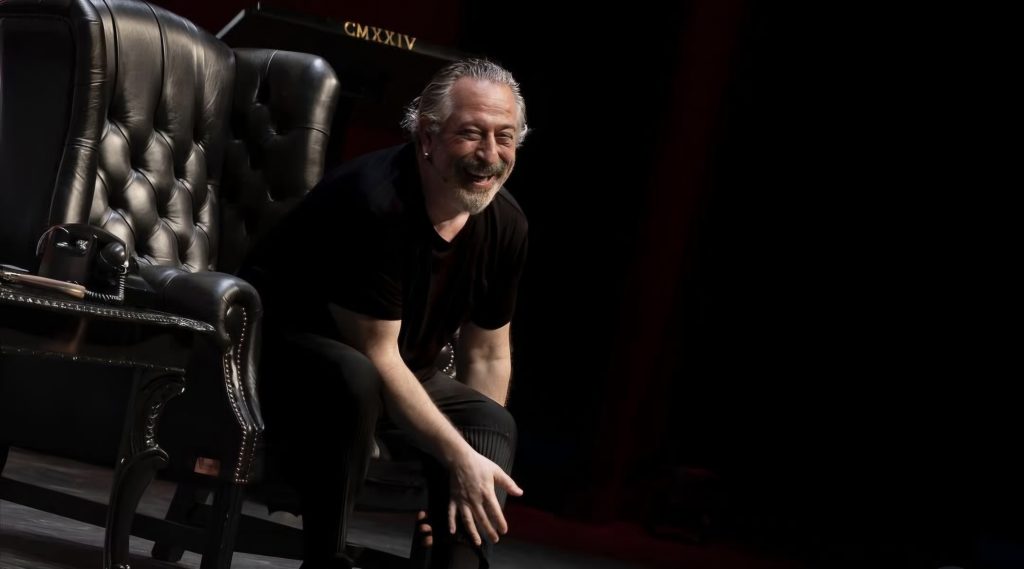 Cem Yılmaz Kimdir? Kaç Yaşında, Nereli, Boyu Kaç?