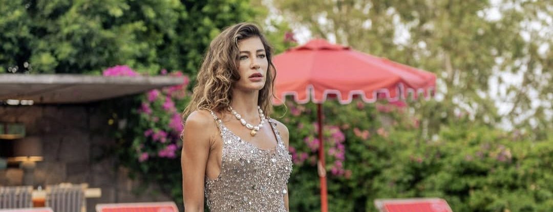 Berrak Tüzünataç Kimdir? Kaç Yaşında, Nereli, Boyu Kaç? Berrak Tüzünataç’ın Hayatı ve Oyunculuk Kariyeri