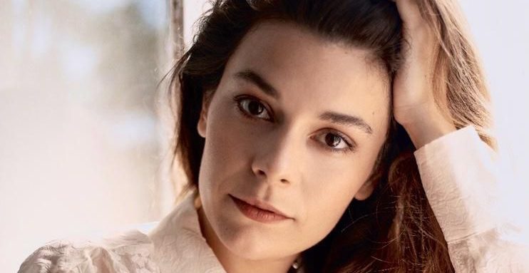 Selin Uzal TRT Belgesel’de Ezber Bozuyor! “Sınırsız Yollar” ile Setlerden Dünyaya Uzanan Gerçek Bir Serüven