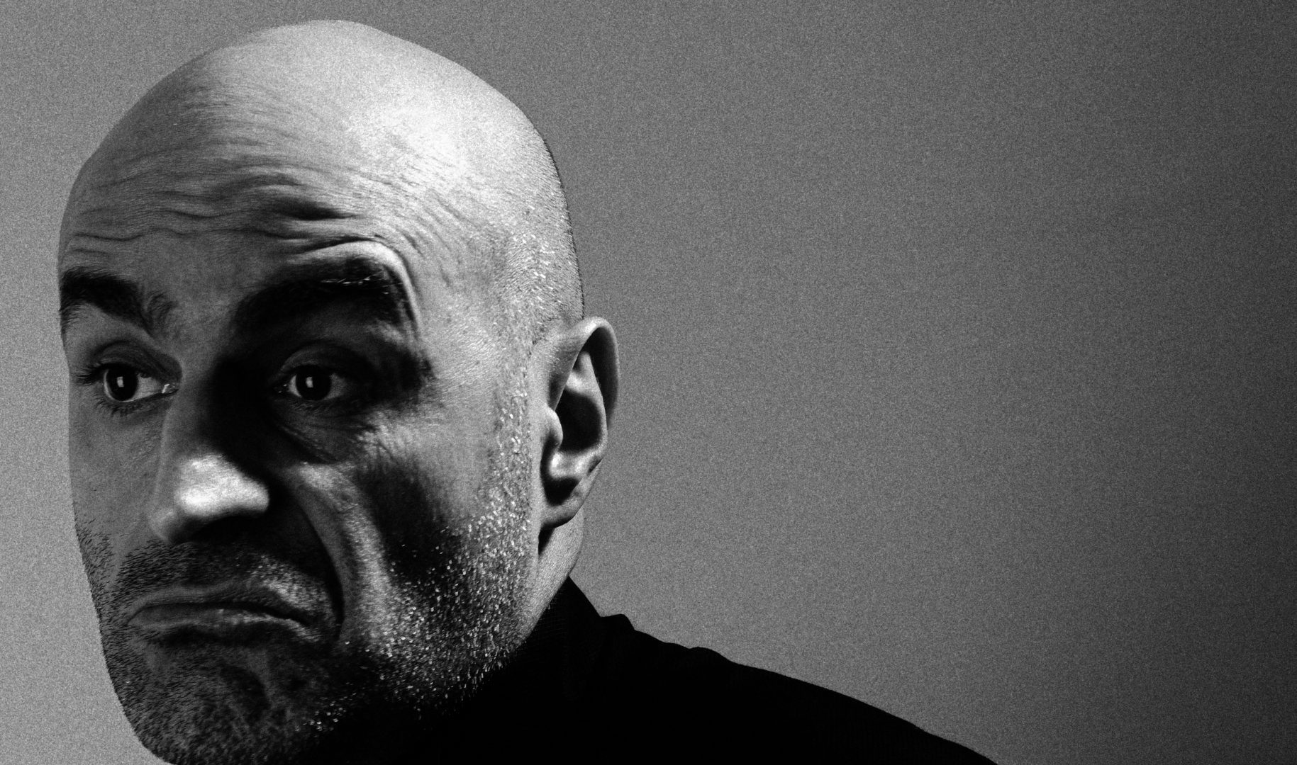 ALPER KUL’DAN TEK KİŞİLİK TİYATRO OYUNU!