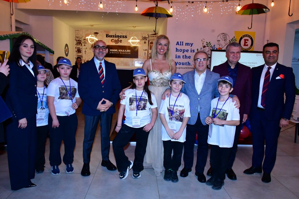 Tuğba Özay Kaz Dağları’nda Çocuklarla Doğaya Dokundu: “Suyun Melekleri” Projesi Gündem Oldu
