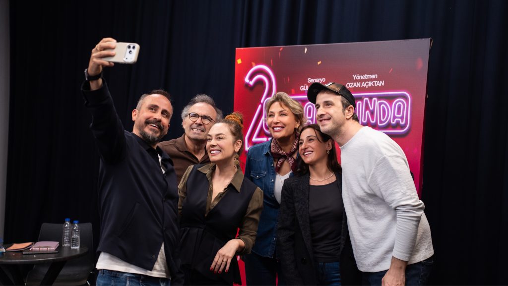 “2 AİLE ARASINDA” FİLMİNİN OKUMA PROVASI YAPILDI
