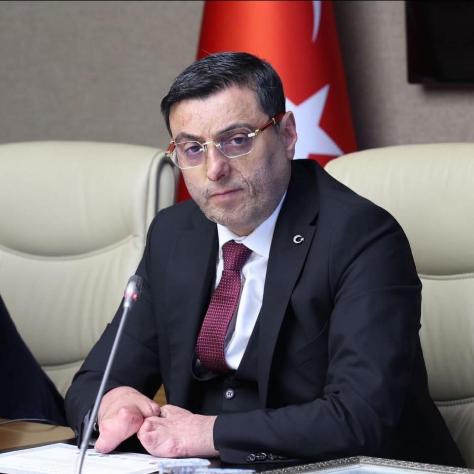 Av. Serkan Bayram’ın Meclis’te Akran Zorbalığı Konuşması Gündem Oldu: “Birlikte Başaracağız”