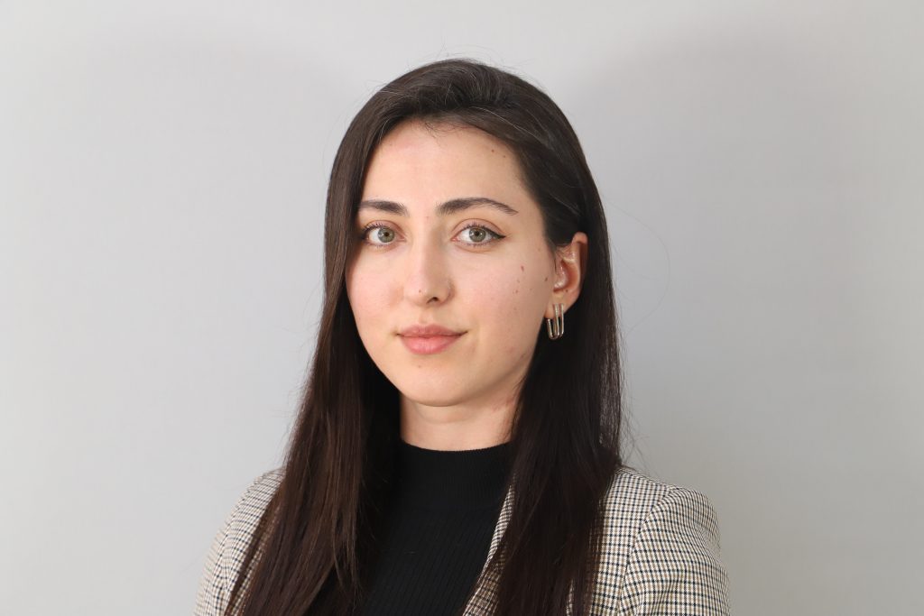 Ayşenur Kurt