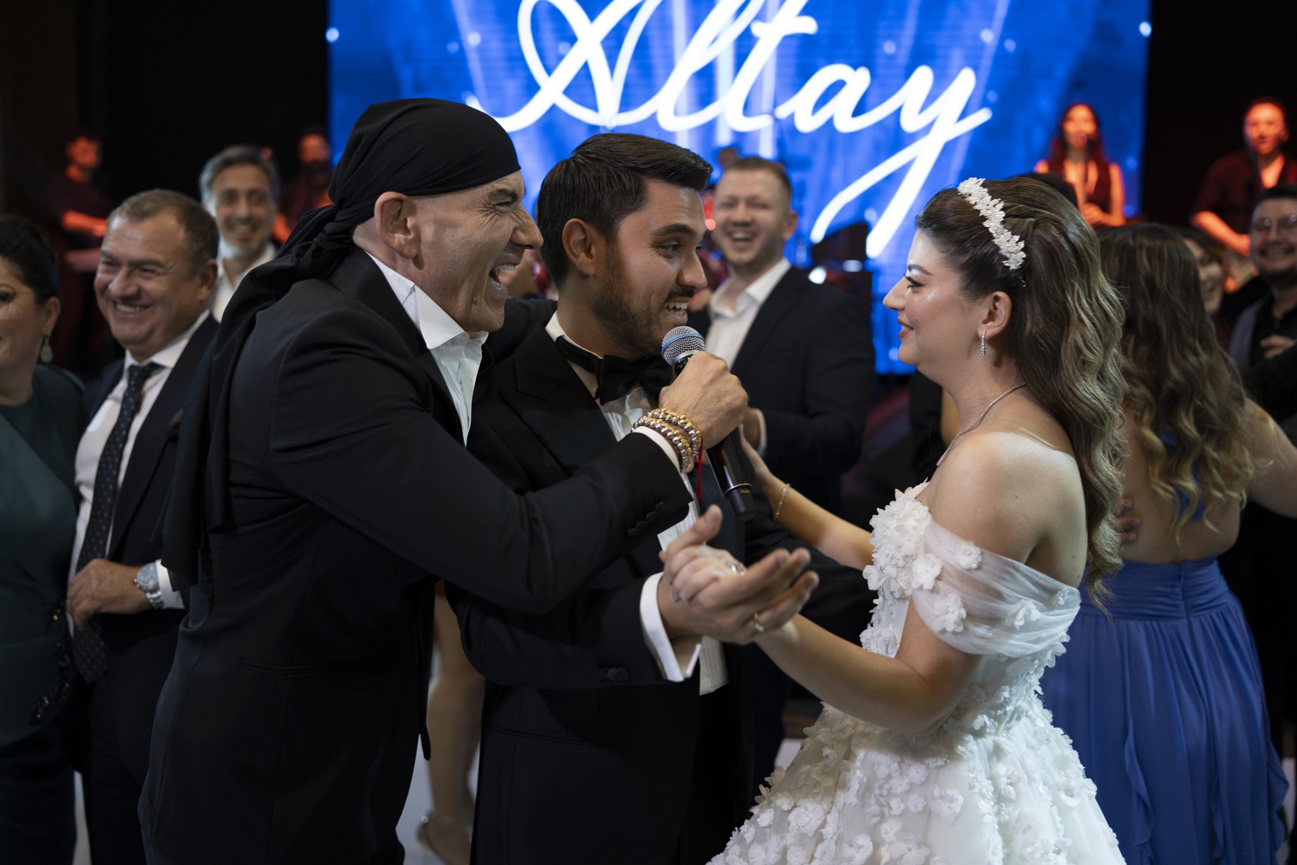 Altay Alanya’yı Coşturdu! Ceyda ve Mehmet’in Düğünü Cemiyet Hayatını Buluşturdu