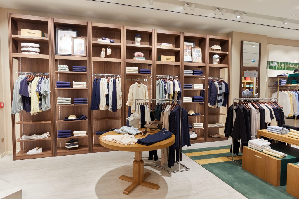GANT, Zorlu Center Mağazasını "Kütüphane" Konseptiyle Yeniledi
